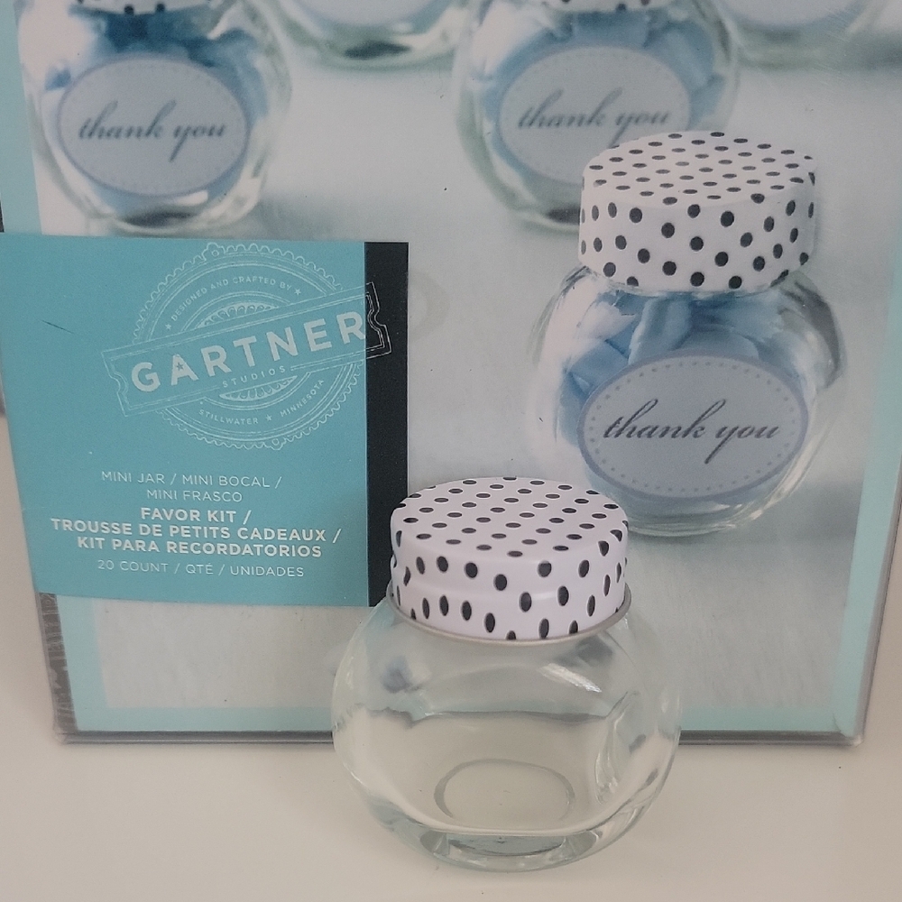 Gartner Mini Jar Favor Kit with Polka Dot Lids